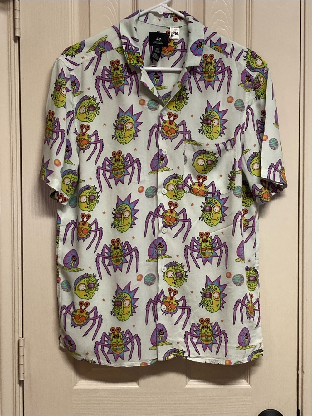 H&M x Cartoon Network Rick & Morty Button-up Short Sleeve Shirt Sz S